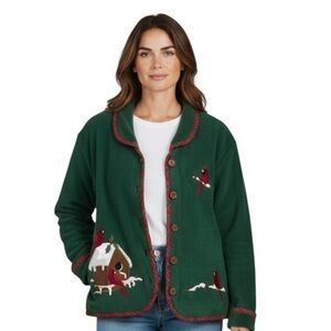 NWT Green Fleece Sweater Women’s S – Embroidered Cardinals Gift Ready